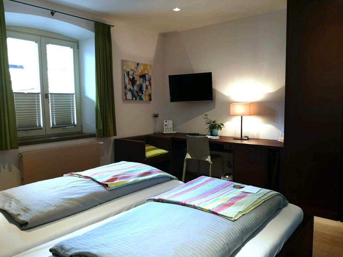 Hofwirt Hotel *
